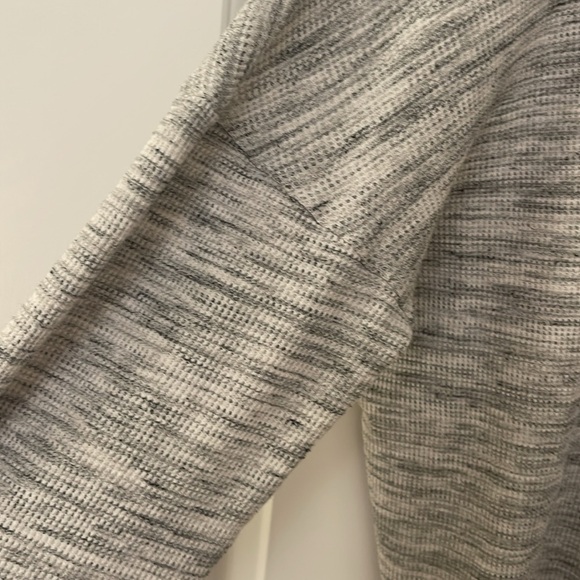 MADEWELL Thermal/ Over sized Waffle Top/Knit/Long Sleeve/pocket/wide sleeve - Picture 4 of 8